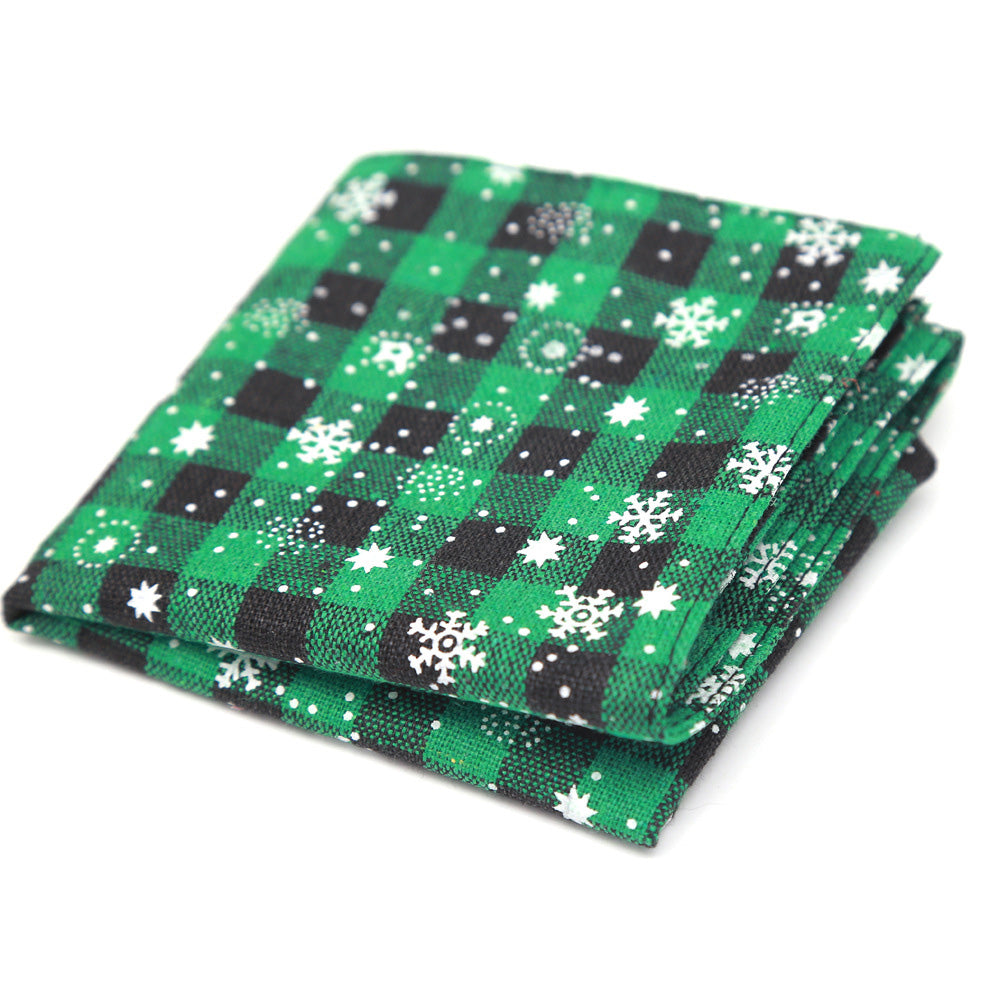 Snowflakes Christmas Dog Bandana Buffalo Plaid Pet Scarf Dog Triangle Bandana
