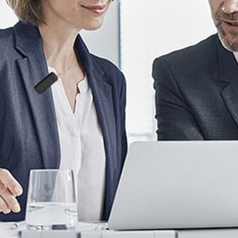 Type-C 2.4G Wireless Lavalier Microphone with Charging Case