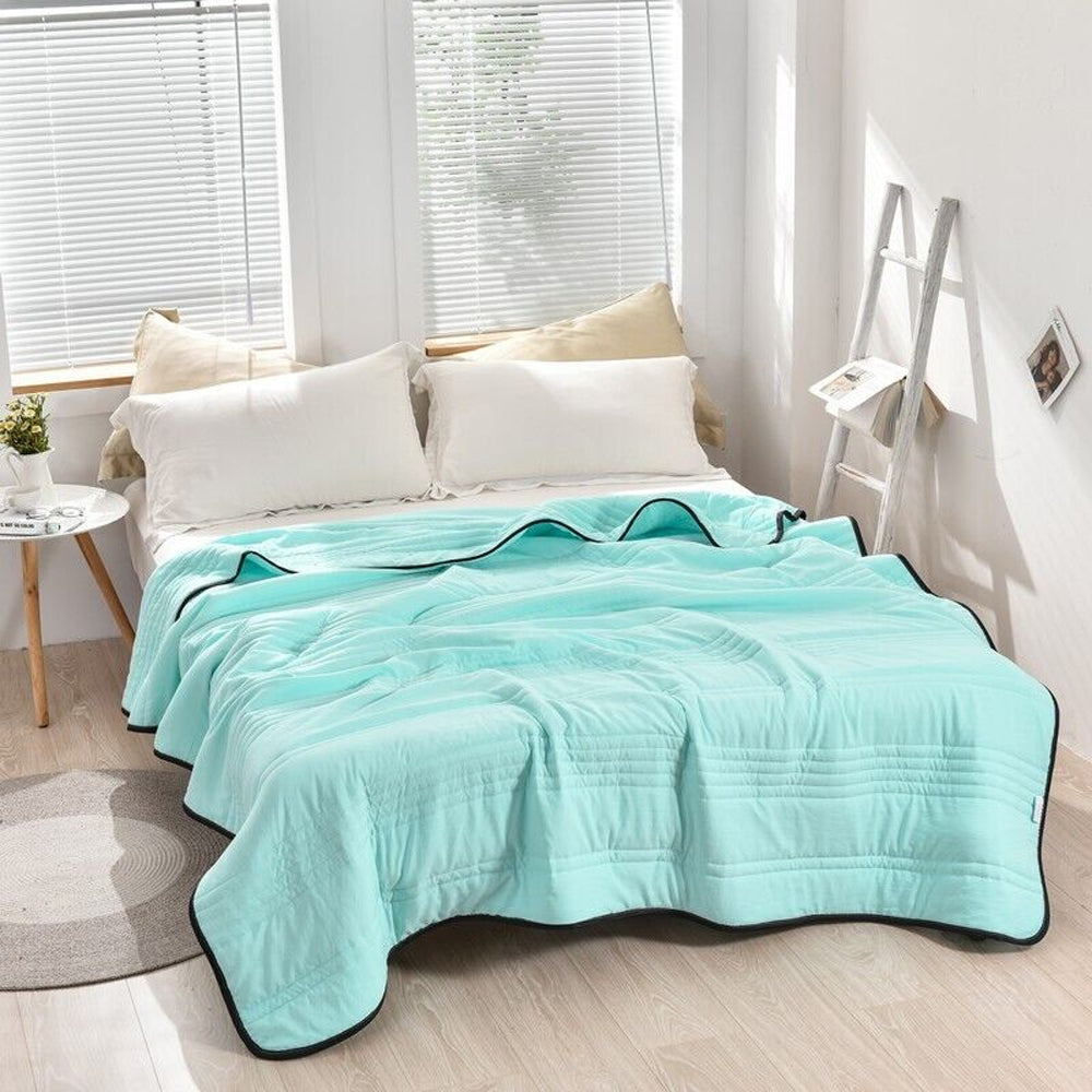 100% Polyester Summer Cooling Quilt Air Condition Thin Quilt