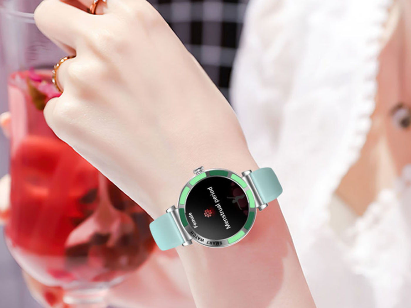 Women's Bluetooth Smart Watch IP67 Waterproof Smartwatch with 100+Sports Modes