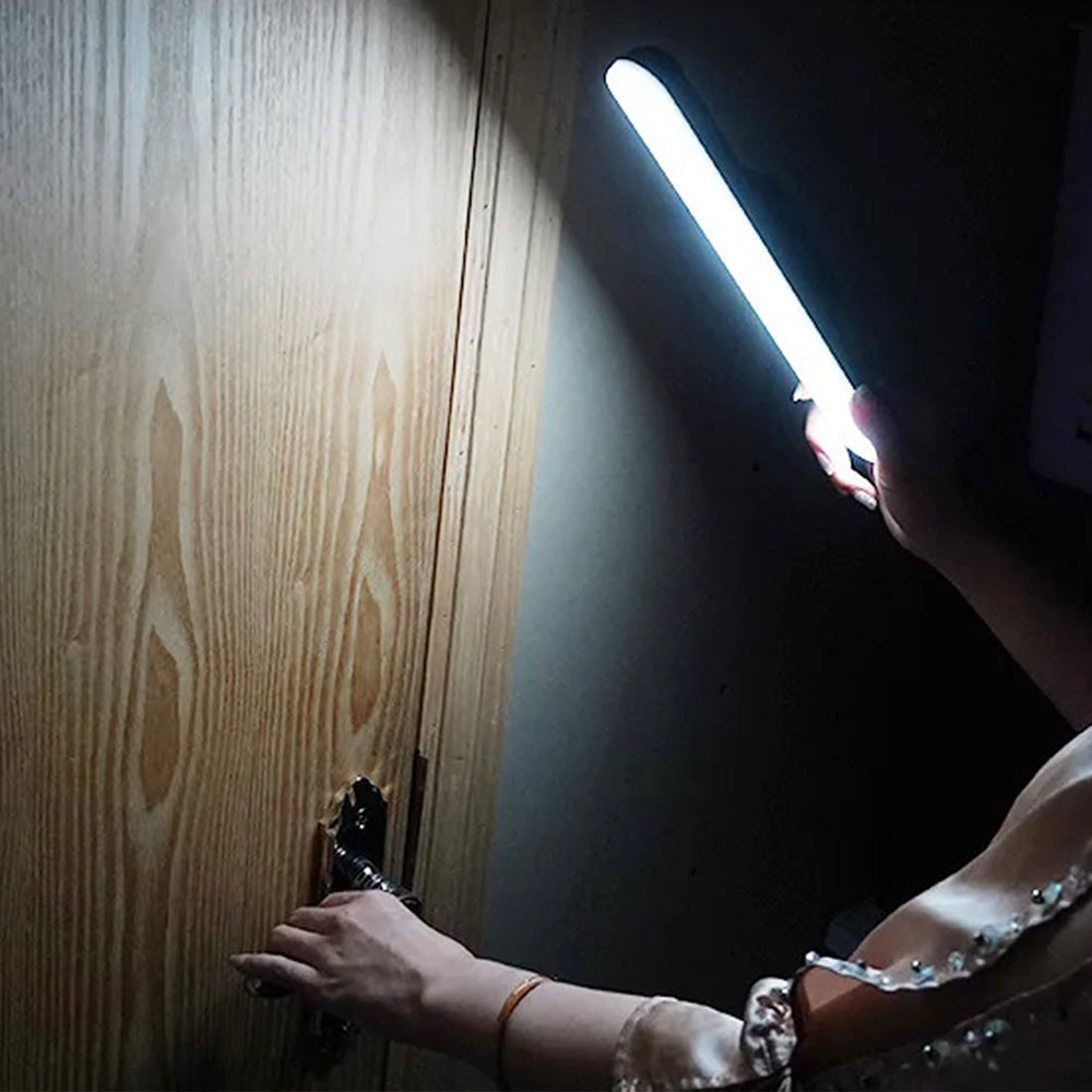 Rechargeable LED Makeup Hanging Adhesive Lamp