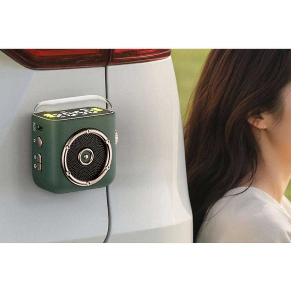 Wearable Bluetooth Speakers Clip-On Portable Small Personal Speaker for Golf Work Pool