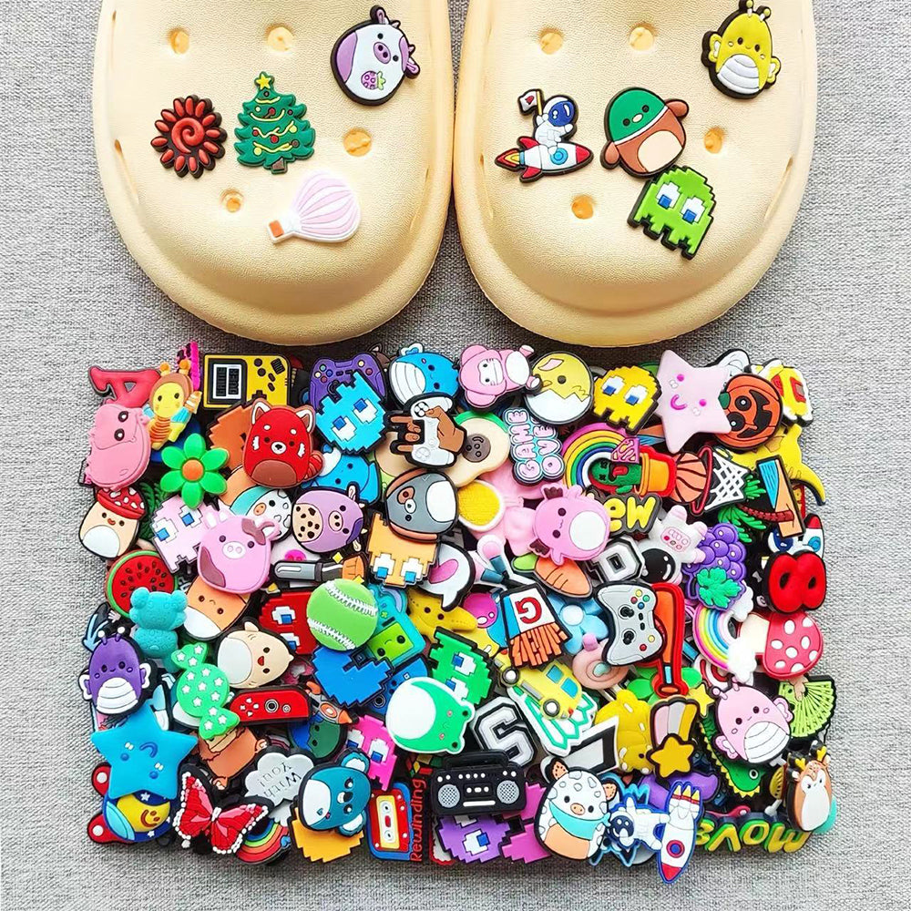 100Pcs Randomly Sent DIY Sandals Decoration Charms