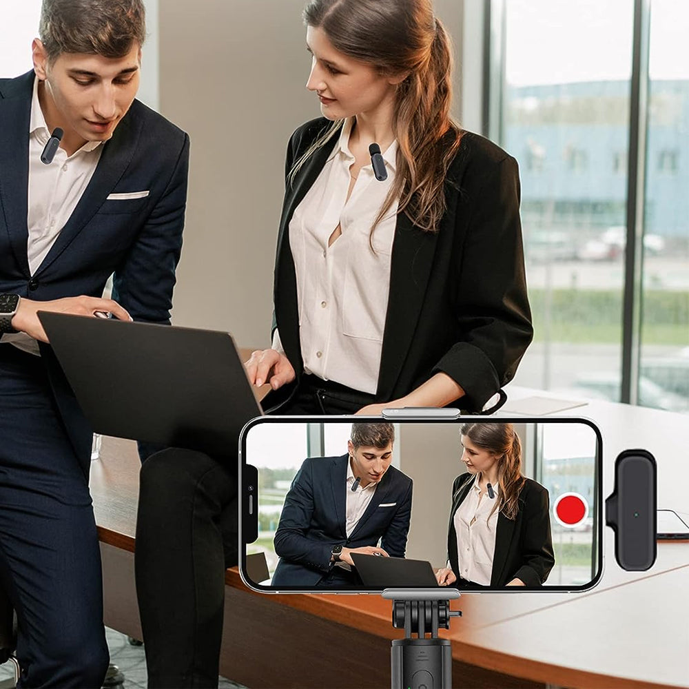 2Pcs Wireless Lavalier Microphone with Charging Case for Android iPhone iPad
