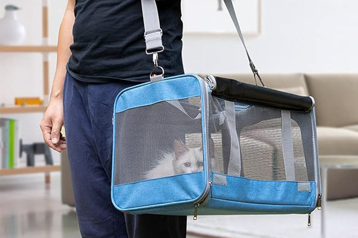 Pet Carrier for Large Cats Washable Dog Carrier Privacy Protection for Travel