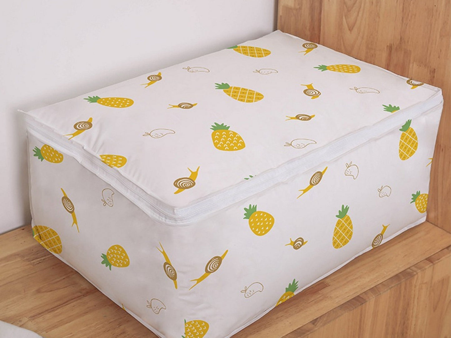 Printed Clothing Quilt Storage Bag -Pineapple