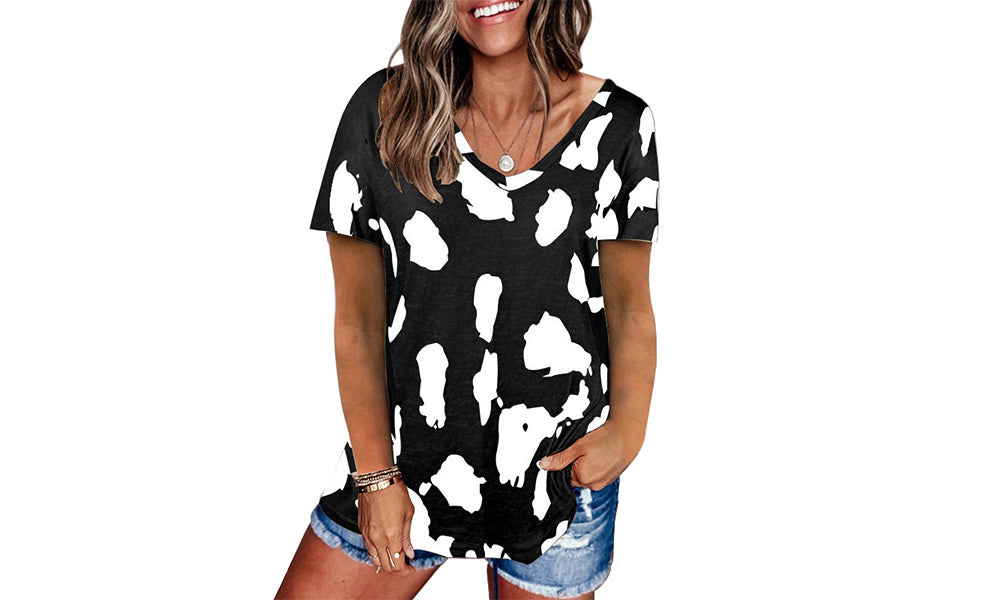 Women Oversized Printed V-Neck Tee Tops