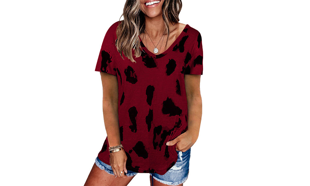 Women Oversized Printed V-Neck Tee Tops
