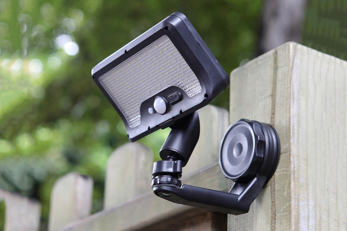 Magnetic Solar Light Outdoor Lamp with Solar USB Dual Charging Method