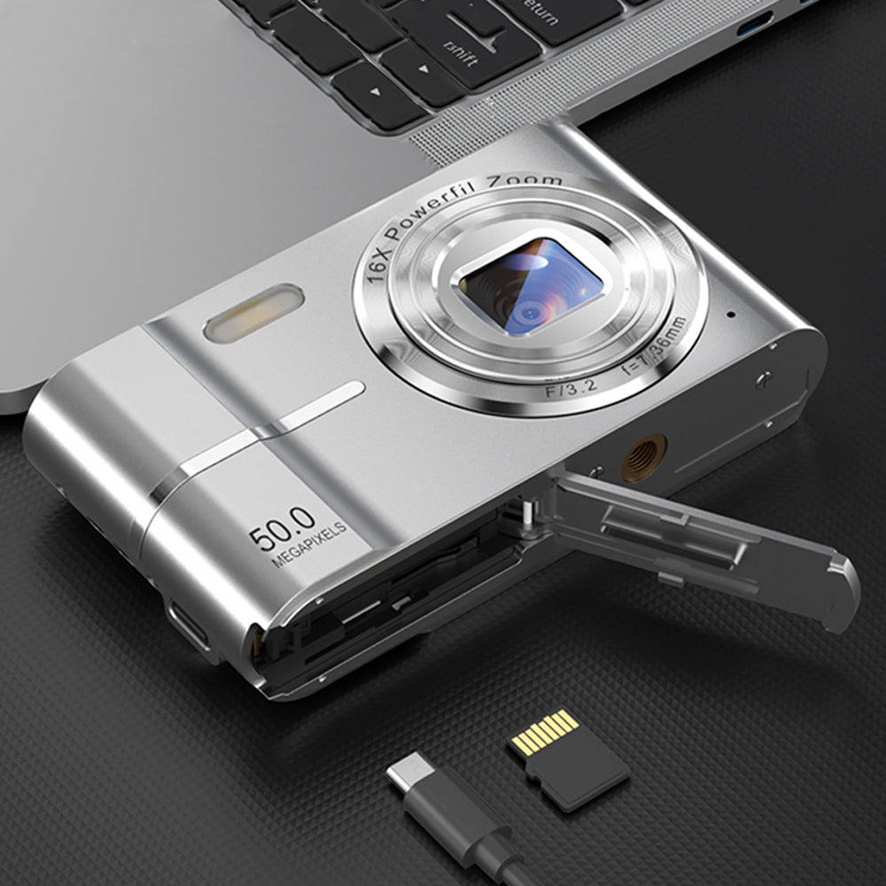 4K Screen Video Digital Camera with 32GB Memory Card
