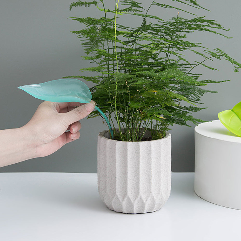 9Pcs Plant Pot Watering Funnel Color Leaf Plant Watering Devices Watering Spikes Plant Leaf Shape