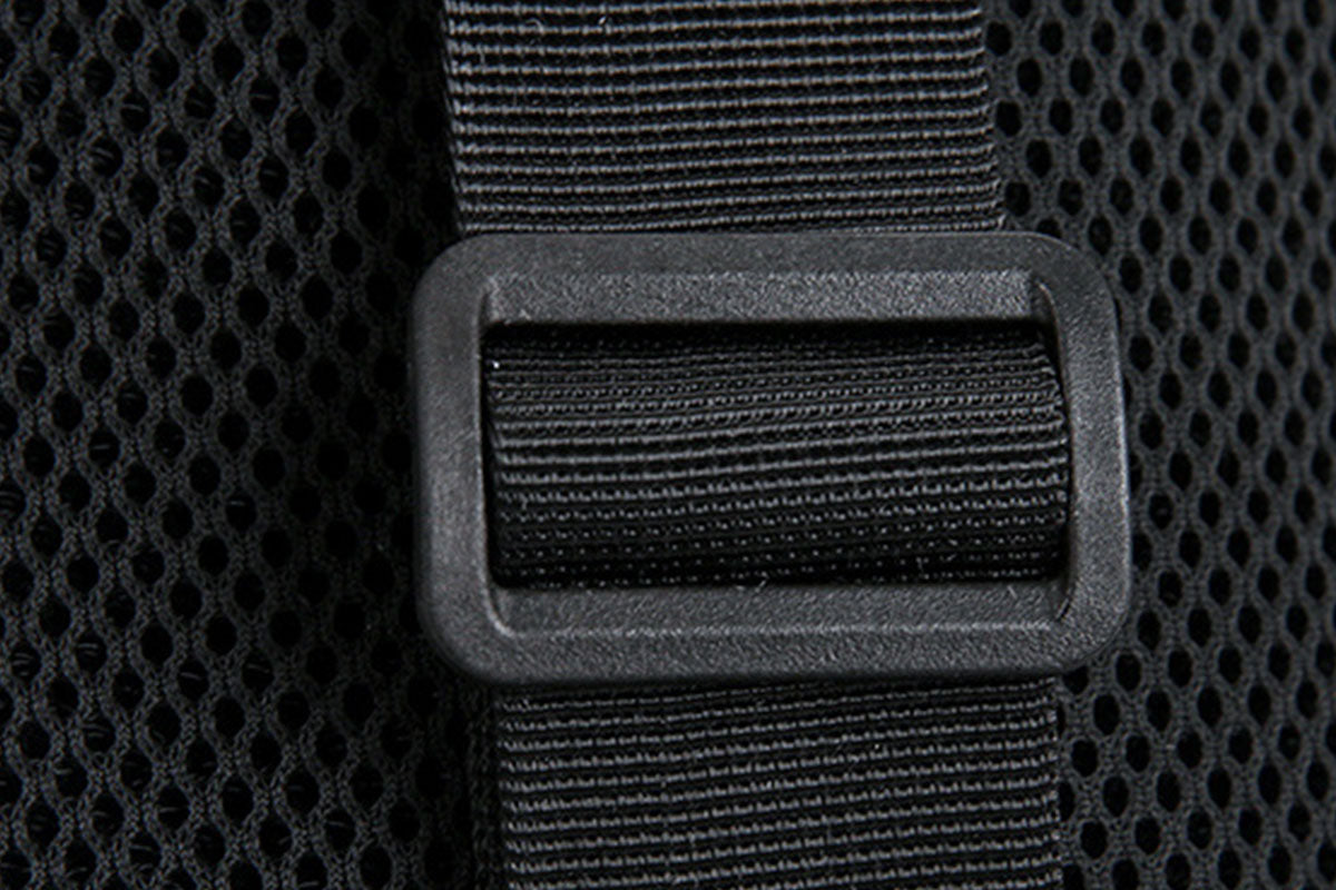 Water-Resistant Sling Bag Anti-Theft Chest Pack Crossbody Backpack with USB Charging Port and Headphone Hole