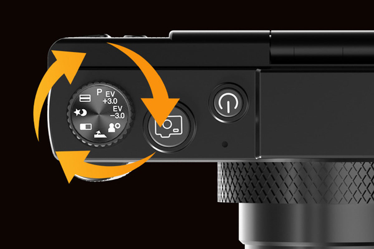 5K Digital Camera 18X Zoom Flip Screen Point and Shoot Camera with 64GB Memory Card