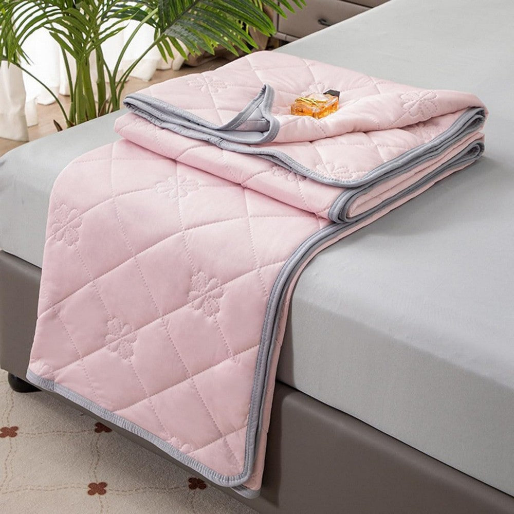 Summer Cooling Blanket Lightweight Soft Cooling Comforter Quilt Throw for Hot Sleepers