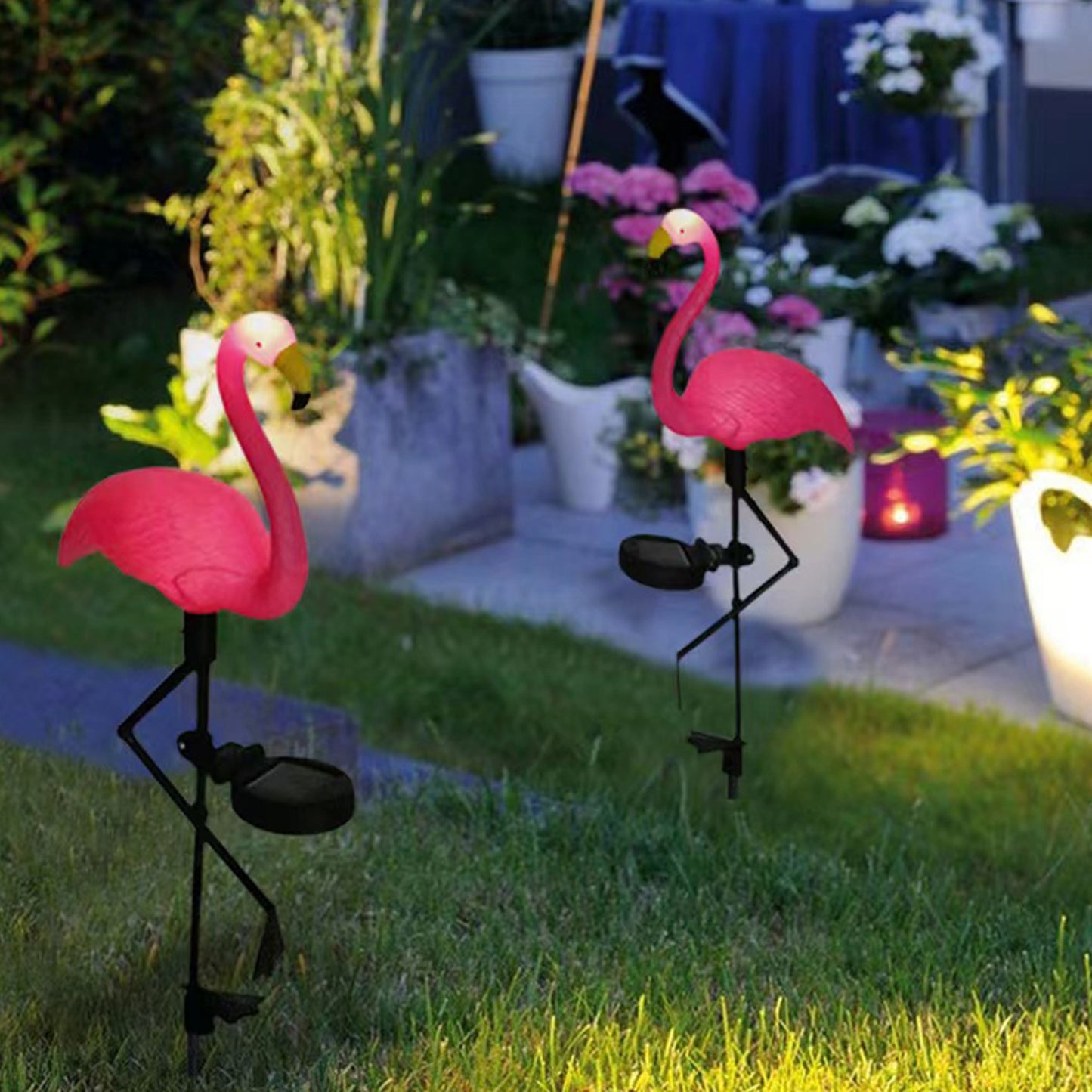 2Pcs Outdoor Lawn Decor Solar Lights Flamingos Garden Decor Lights