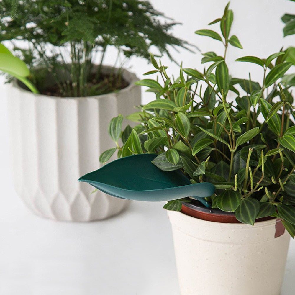 9Pcs Plant Pot Watering Funnel Color Leaf Plant Watering Devices Watering Spikes Plant Leaf Shape