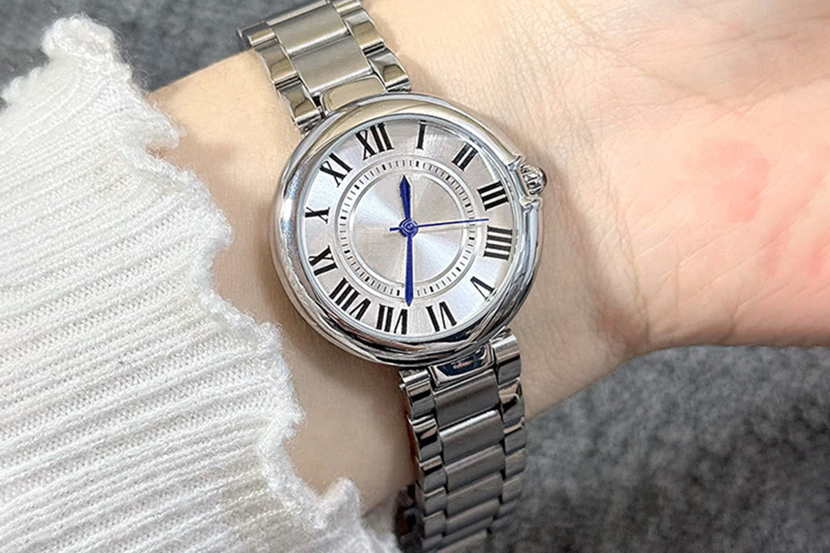 Women's Quartz Watch Classic Dial Roman Numerals Stainless Steel Band