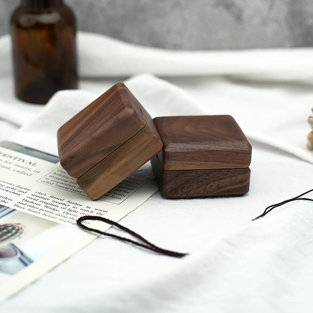Single Hole Ring Storage Wooden Box for Jewelry Display