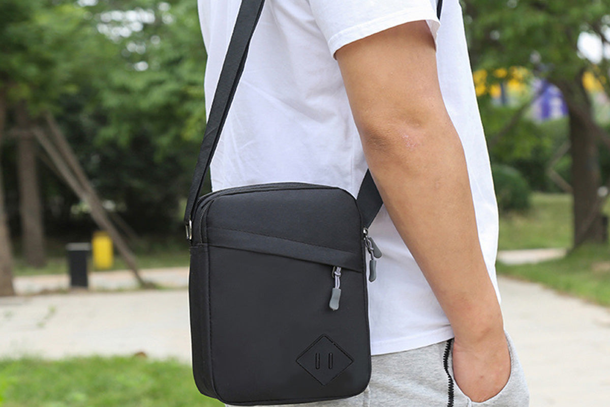 Men's Oxford Crossbody Shoulder Bag with Adjustable Strap and Multi-Pocket Messenger Design