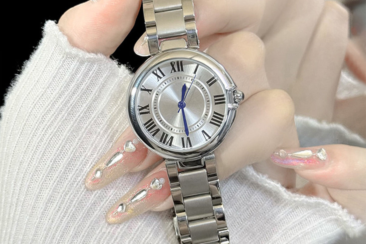 Women's Quartz Watch Classic Dial Roman Numerals Stainless Steel Band