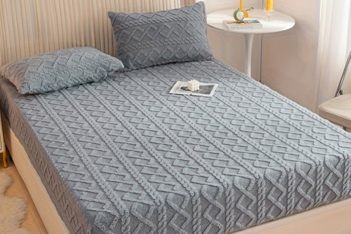 Fleece Textured Bed Fitted Sheet Plush Jacquard Warm Fitted Sheet Elastic Deep Pocket Mattress Cover