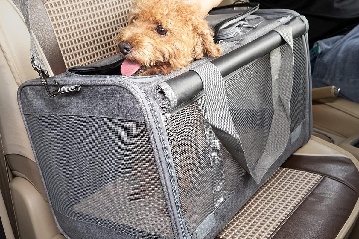 Pet Carrier for Large Cats Washable Dog Carrier Privacy Protection for Travel