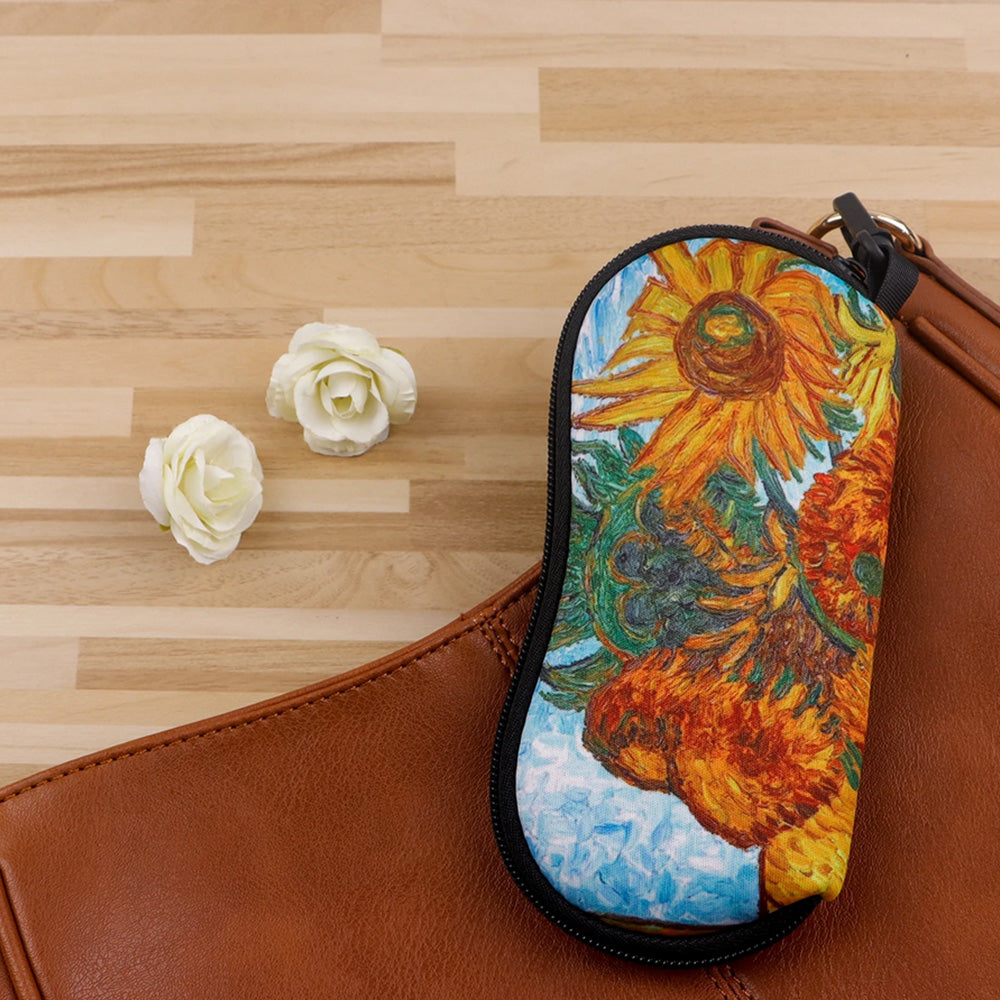 Lightweight Soft Glasses Case Scratch-Resistant Zipper Sunglasses Pouch for Travel and Commuting