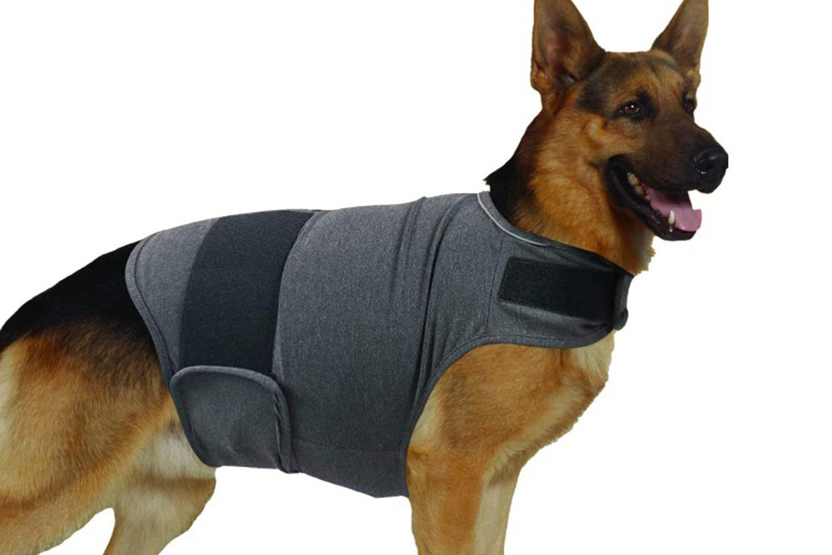 Pet Anxiety Relief Vest Dog Adjustable Calming Wrap for Thunderstorms Travel