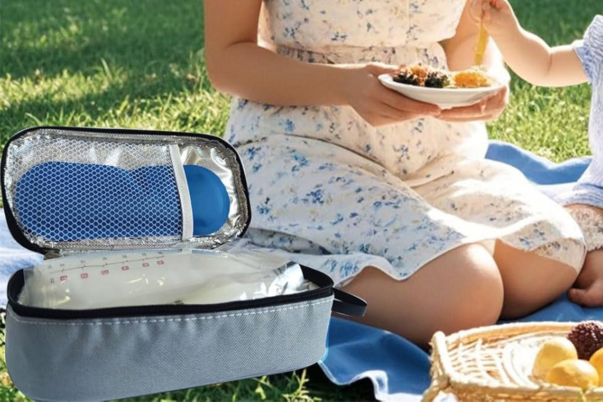 Insulated Insulin Cooling Bag Multi-Layer Medical Cooler for Diabetes Travel -Pink
