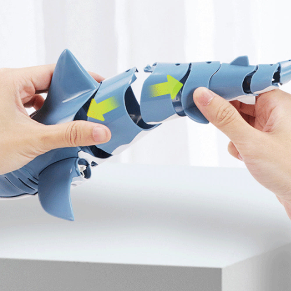2.4G Remote Control 1:18 Scale High Simulation Shark Boat Toy for Pool Bathroom