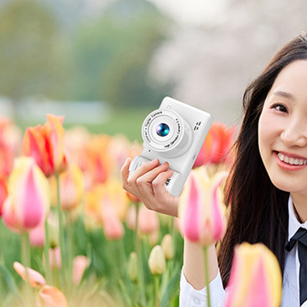 Fashion Autofocus Digital Camera with Memory Card USB Port