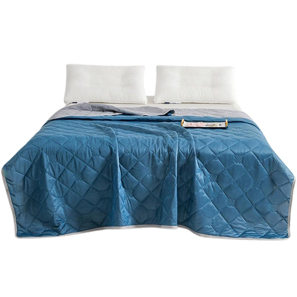 Summer Cooling Blanket Lightweight Soft Cooling Comforter Quilt Throw for Hot Sleepers