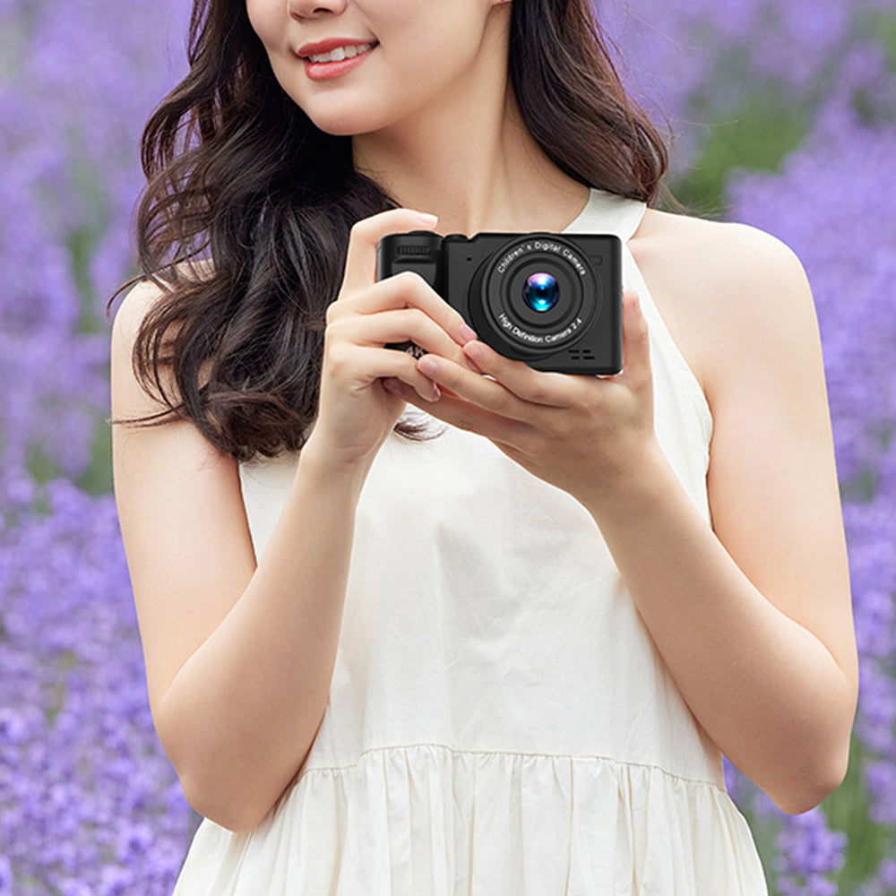 Fashion Autofocus Digital Camera with Memory Card USB Port