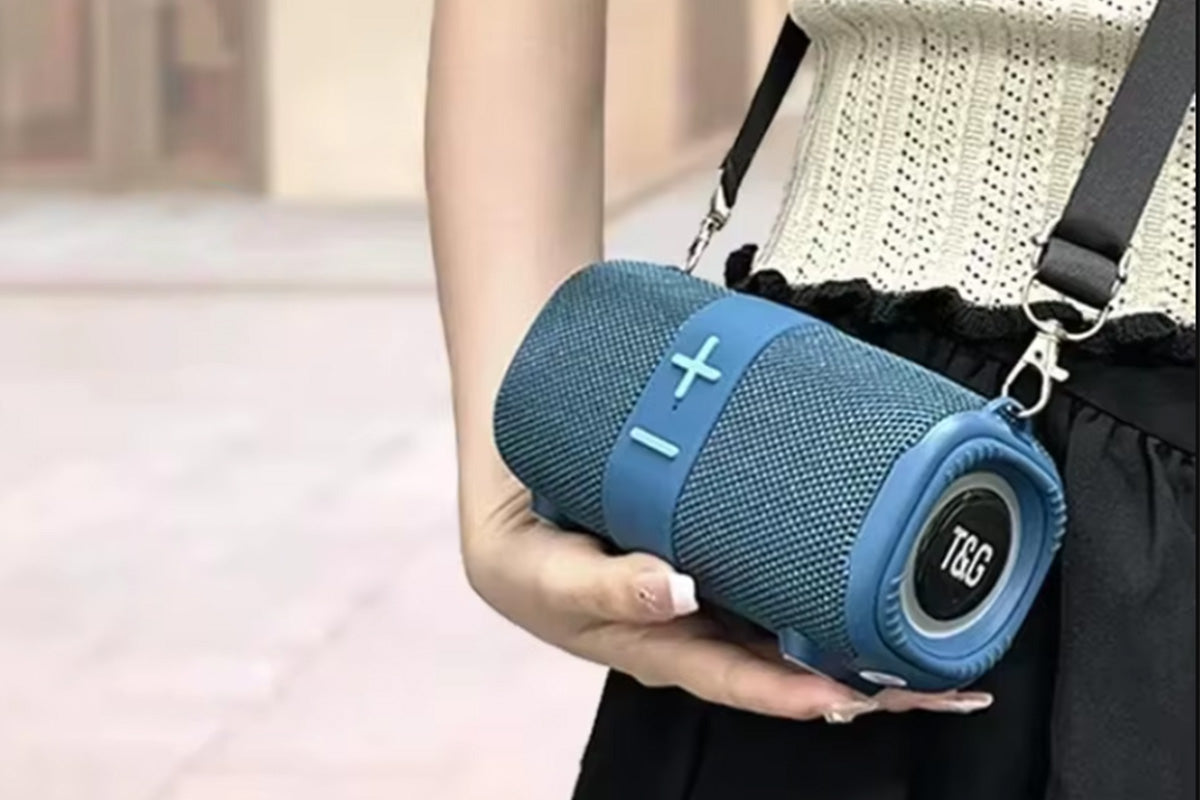 Portable Bluetooth Speaker, Portable Speaker, Bluetooth Speakers Wireless, LED Light Speaker Speakers Wireless Speaker with TF AUX FM for Shower Pool Party
