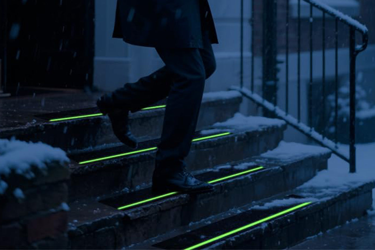Peel and Stick Stair Treads for Wooden Steps Outdoor Anti Slip Traction Tape