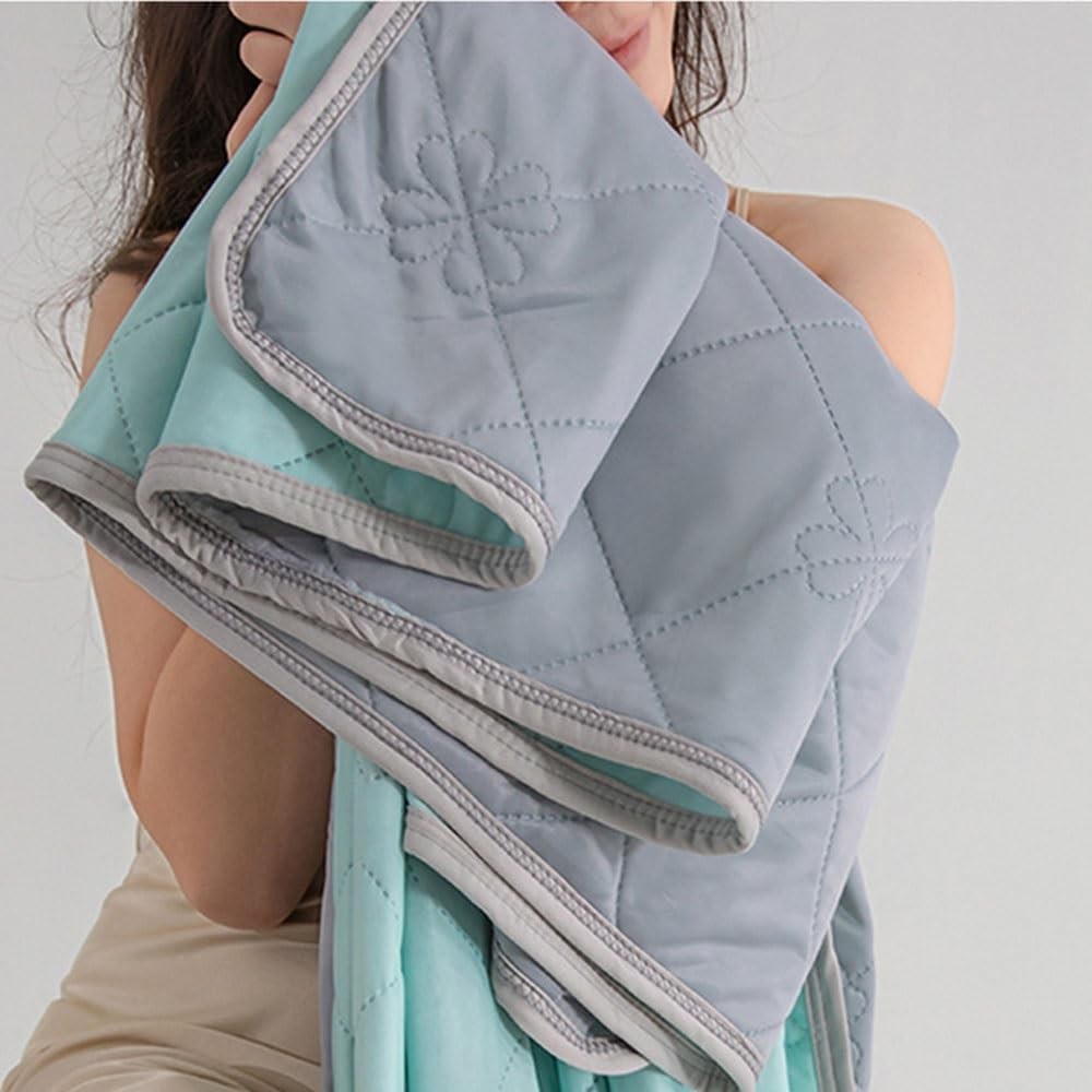 Summer Cooling Blanket Lightweight Soft Cooling Comforter Quilt Throw for Hot Sleepers