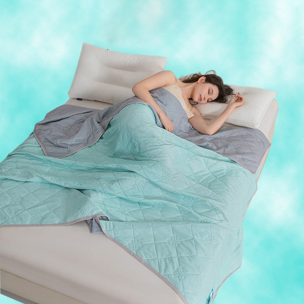 Summer Cooling Blanket Lightweight Soft Cooling Comforter Quilt Throw for Hot Sleepers