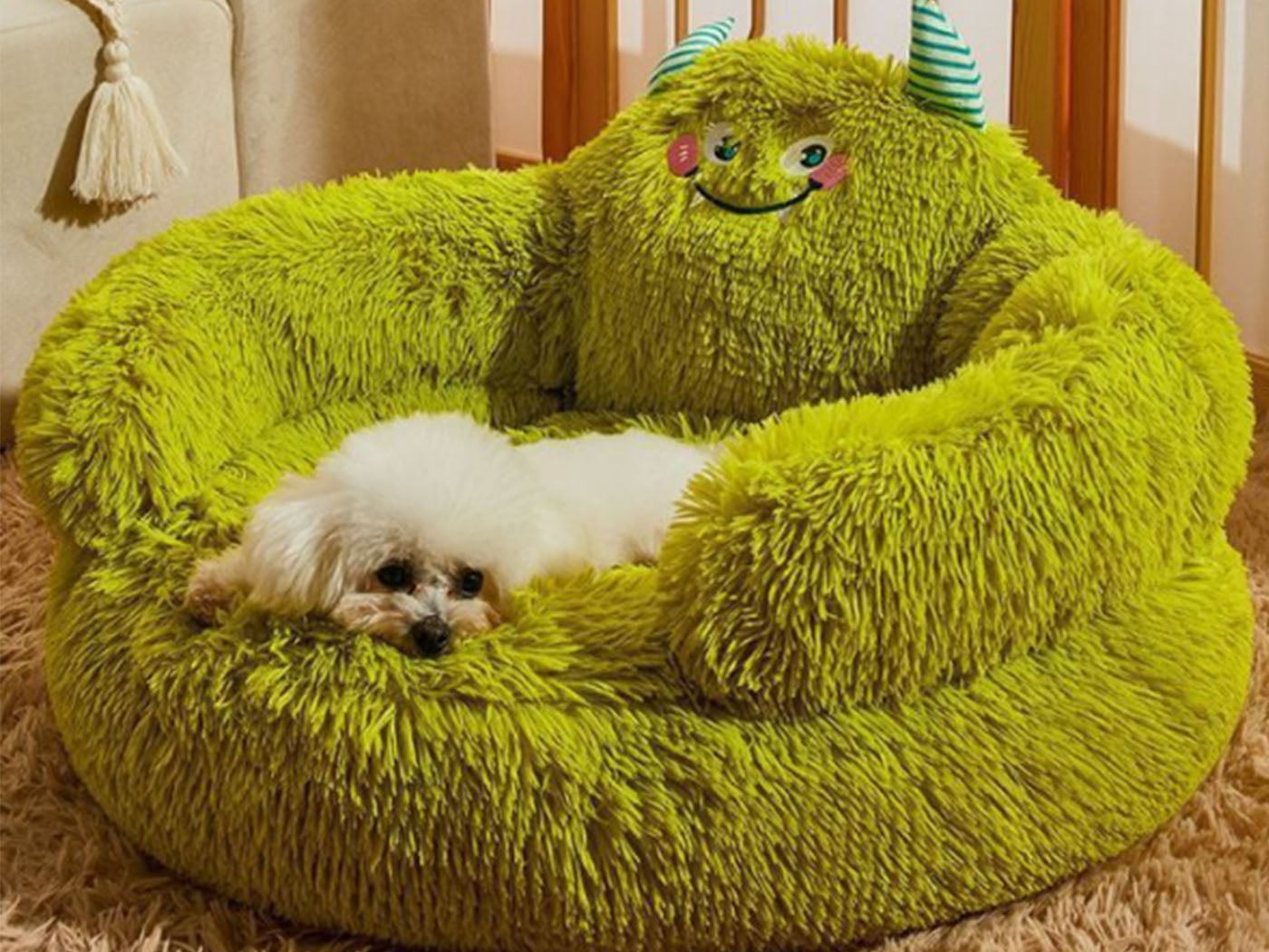 Green Monster Anti-Anxiety Plush Bed for Small Pets