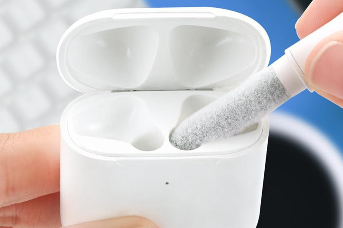 7-in-1 Bluetooth Headphone Cleaning Kit Multi-Function Earphone Maintenance Set