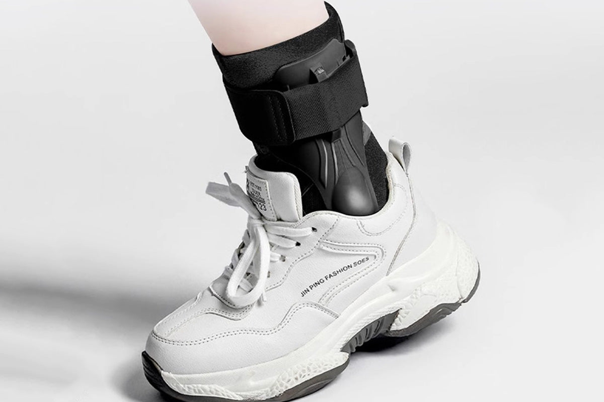 Ankle Brace for Sprained Ankle Lace Up Ankle Support-Black