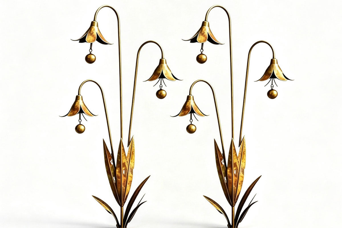 Metal Flower Wind Chime Garden Stake Outdoor Yard Ornament with Bells