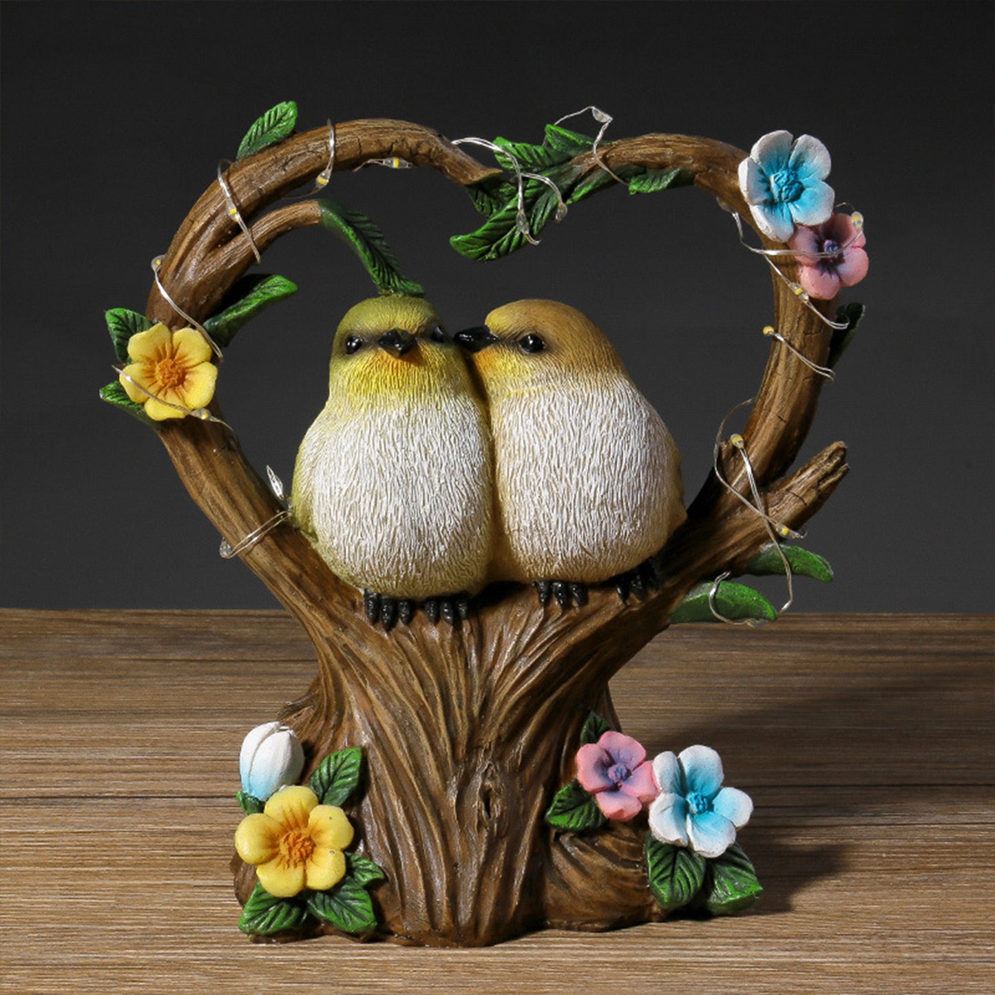 Solar Powered Heart-Shaped Couple Bird Resin Statue Light