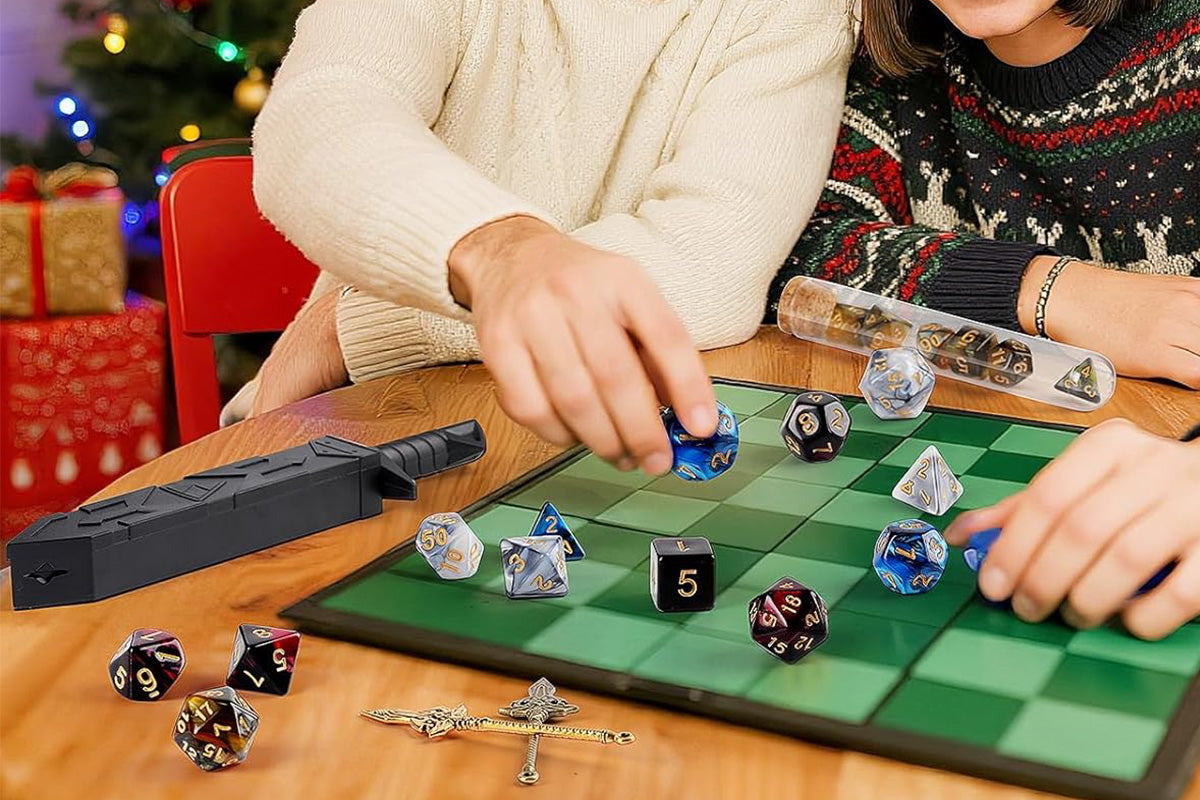 24-Piece Dice Advent Calendar Set Christmas Countdown with Polyhedral Dice