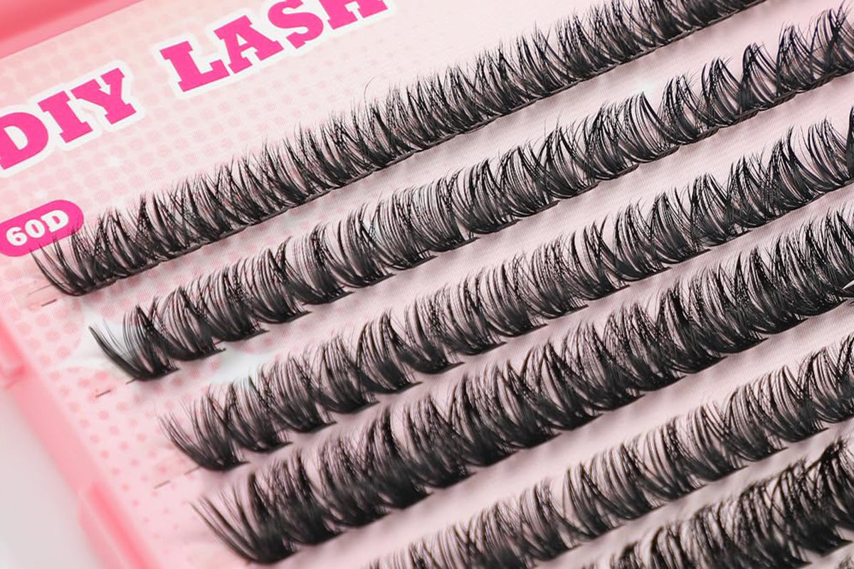 640Pcs Lash Clusters Kit Eyelashes Clusters Kit D Curl Fluffy Wispy False Eyelashes