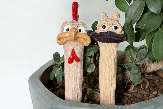 2pcs Funny Garden Statue Yard Art Stake Outdoor Lawn Ornament Decoration