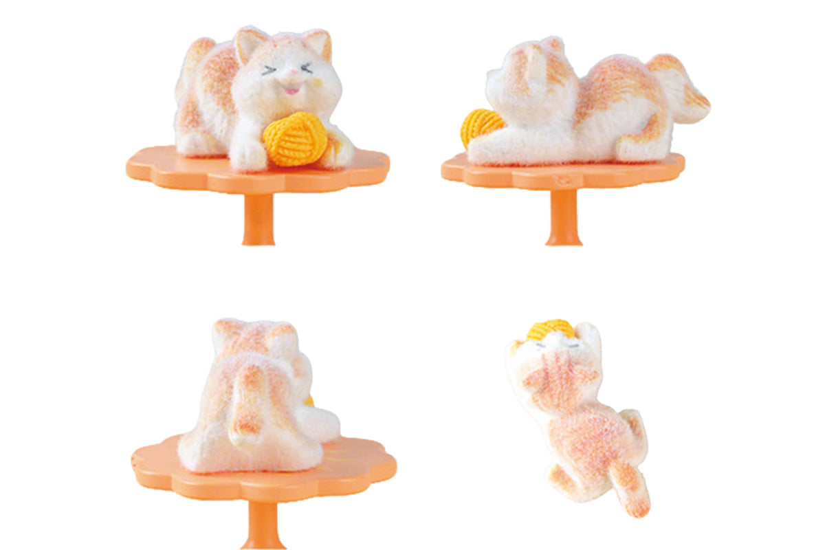 6Pcs Cute Flocked Cat Figurines Cat Playing Yarn Balls Garden Decor Set