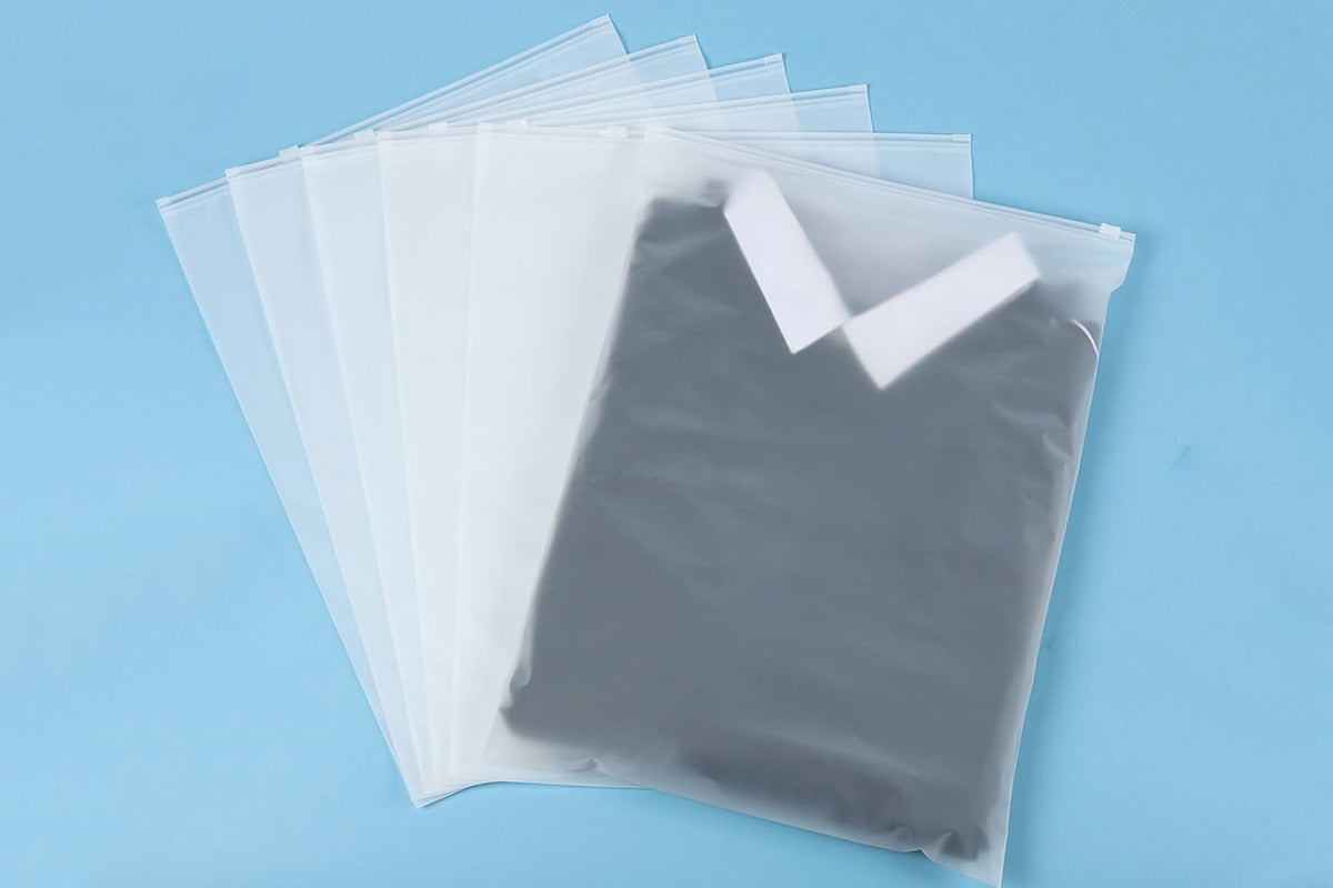30Pcs Large ZipLock Bags Reusable Waterproof Travel Bags for Clothes Shoes