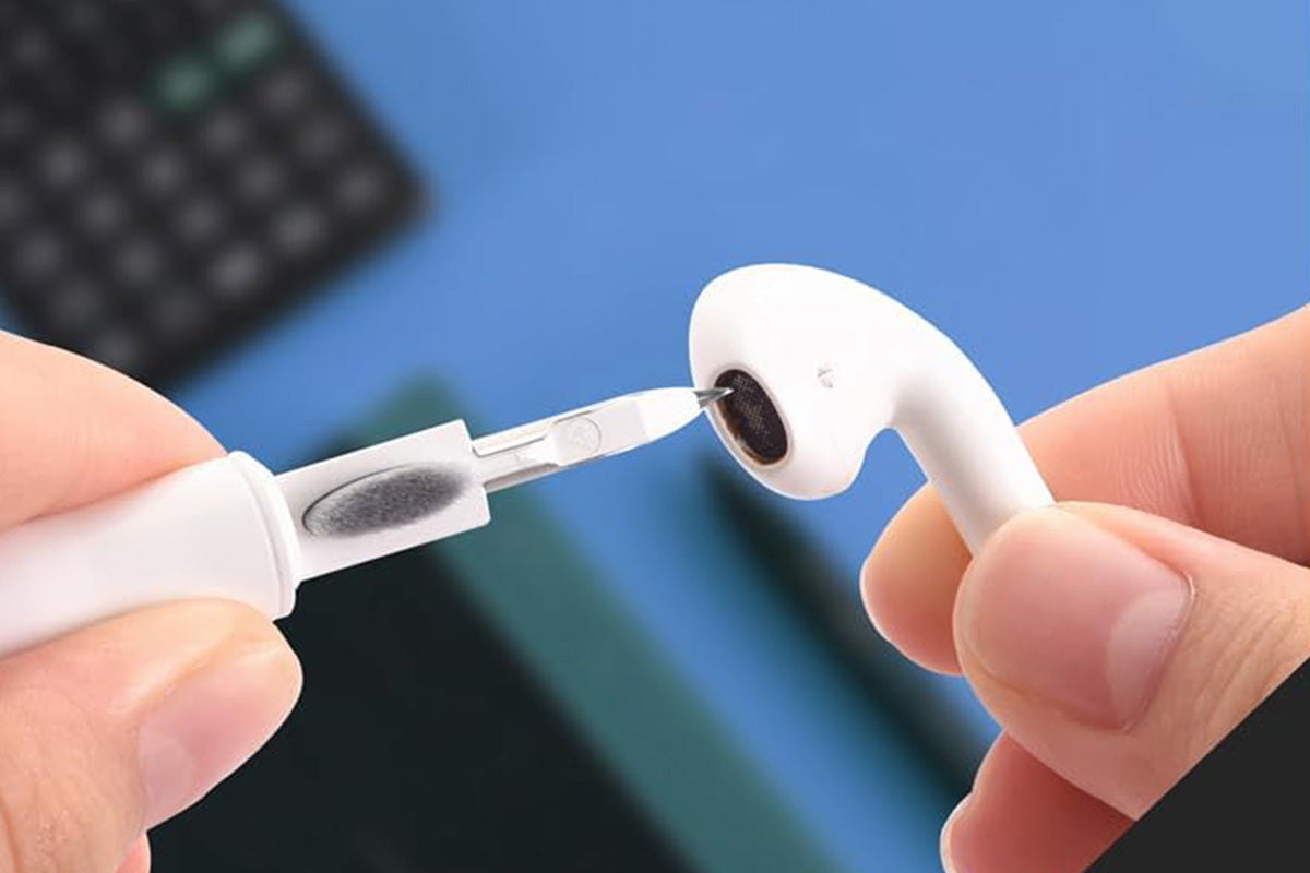 7-in-1 Bluetooth Headphone Cleaning Kit Multi-Function Earphone Maintenance Set