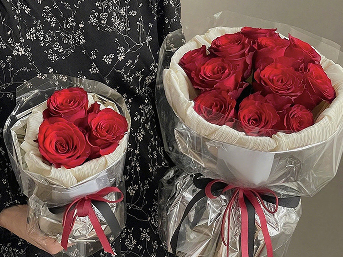 Christmas Silver Gift Wrapping Paper Bouquet Wrap Mirror Film Wrapping Paper with 10pcs Acrylic stickers