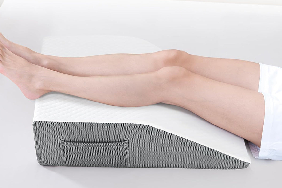 Triangular Nursing Pillow Dual-Layer Foam for Leg Elevation